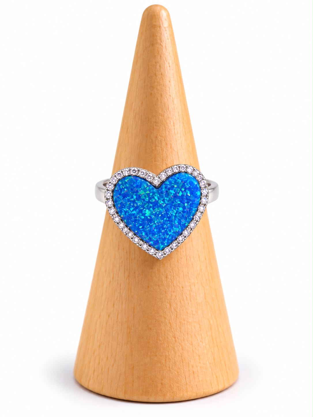 Anillo Corazón Azul 925 en plata con corazón azul tornasol rodeado de circonias