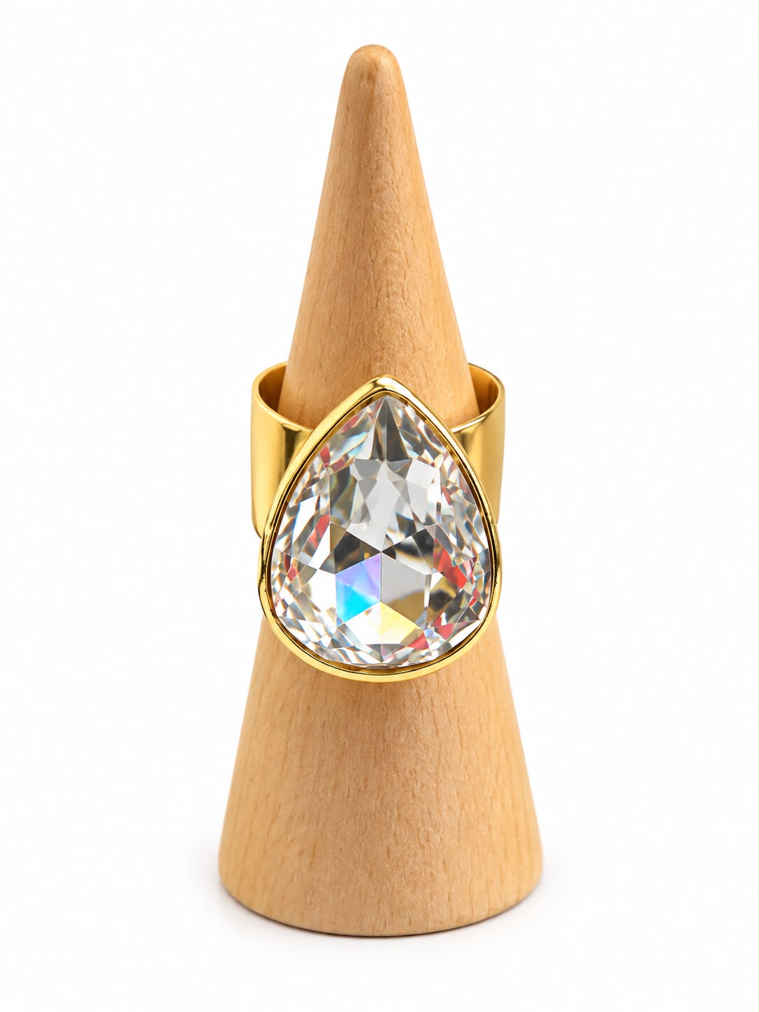 Anillo Gota de Cristal dorado con cristal facetado transparente en forma de gota