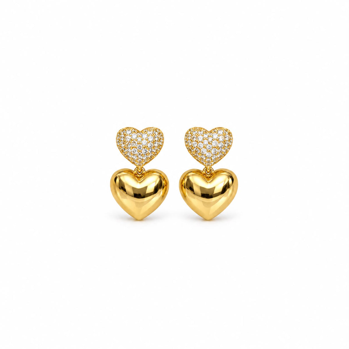 Aretes Doble Corazón Destello - Aretes de plata 925 con baño oro 18K, corazón superior con cristales y corazón colgante liso