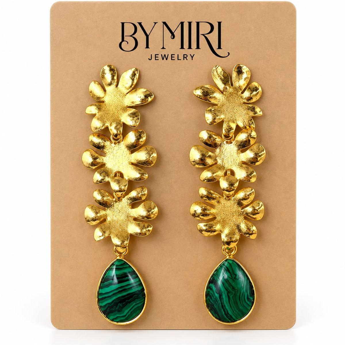Aretes Jardín Esmeralda dorados largos con flores en cascada y piedra verde en gota