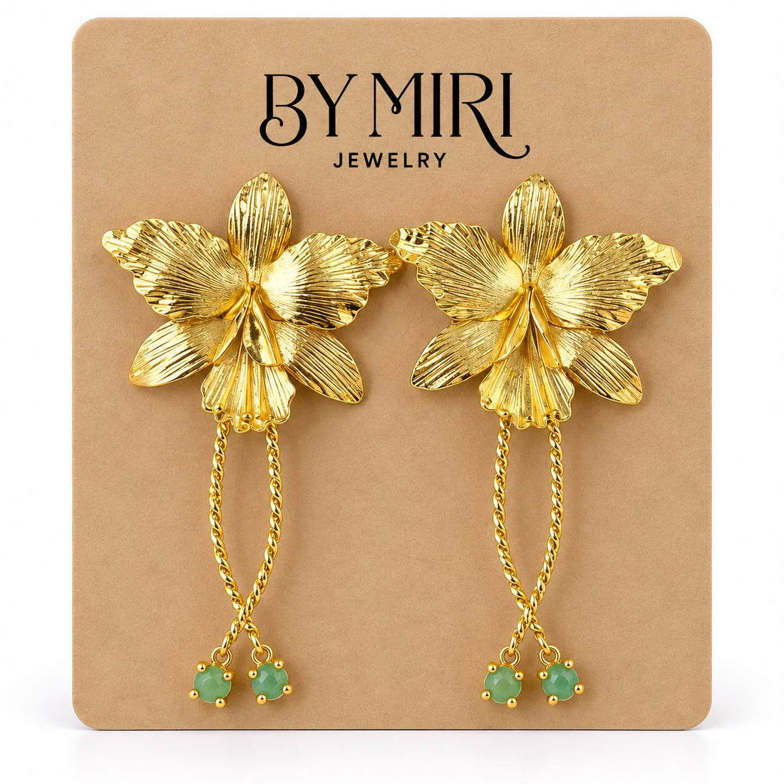 Aretes Orquídea Esmeralda dorados con cadenas colgantes y cristales verdes