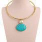 Collar Turquesa y Perla - Collar rígido dorado con gran piedra turquesa ovalada y detalle de perla
